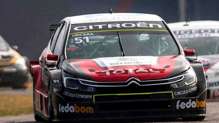 El nuevo Citroën C4 de Manu Urcera terminó roto en Buenos Aires.