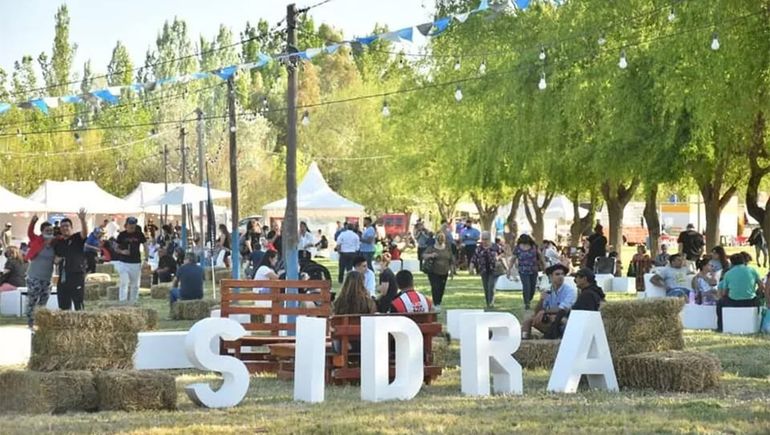 El Festival de la Sidra, comenzará a las 18 en el predio ferial de General Roca.