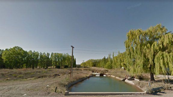 Un bebé murió ahogado tras caer de los brazos de su mamá al canal