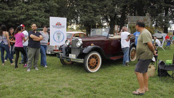 Las mejores fotos del encuentro de autos clásicos