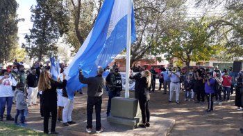 emotivo homenaje a los heroes de la guerra de malvinas emotivo homenaje a los heroes de la guerra de malvinas