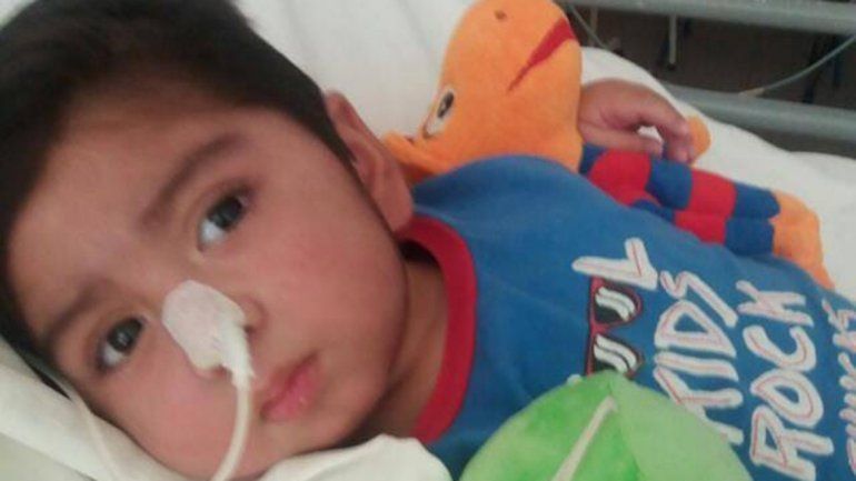 Piden ayuda para la familia de Carlitos, un bebé internado en el Hospital de Plottier