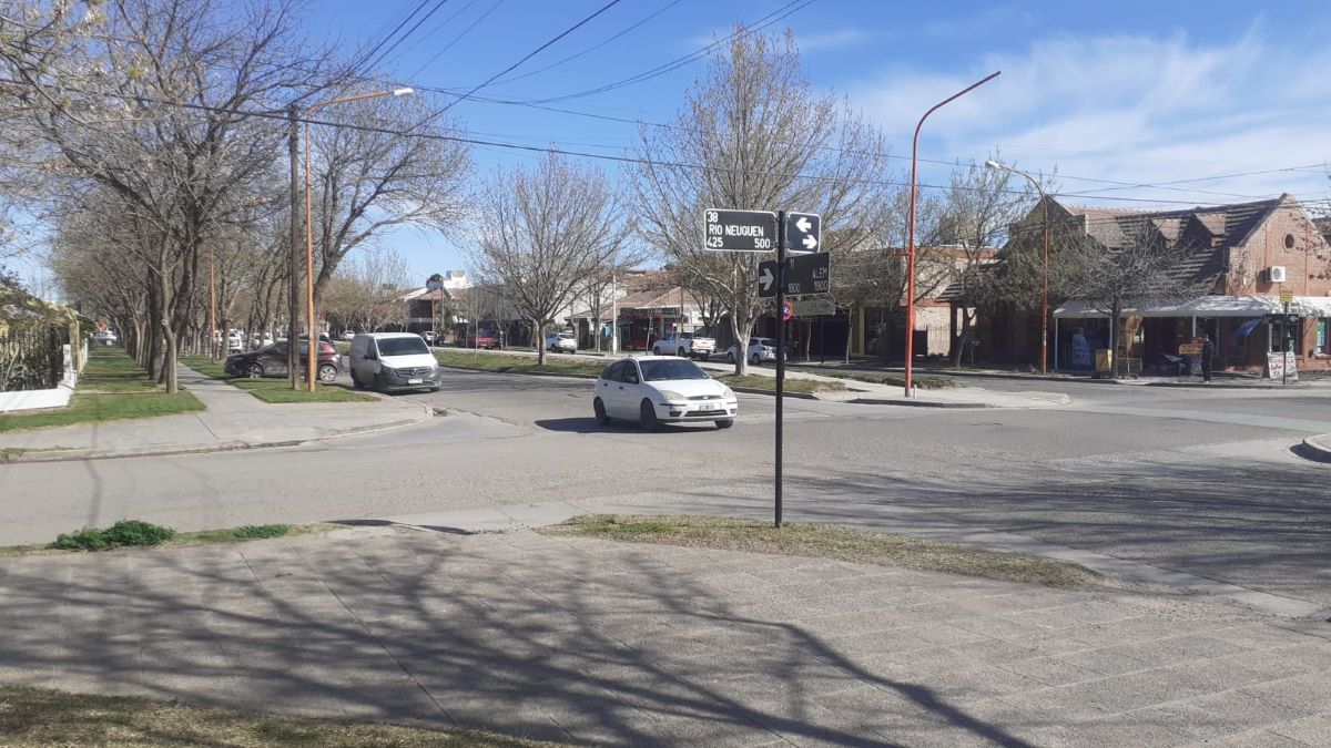 Se reaviva la polémica por Alem: ¿calle o avenida?