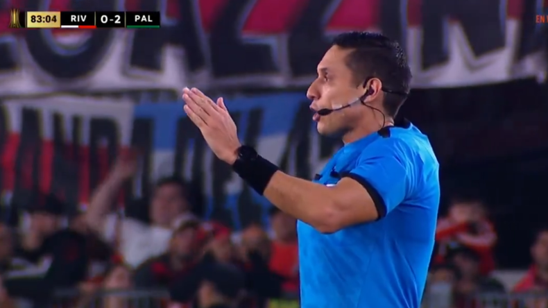 Montiel estaba en offside en la jugada del penal para River.