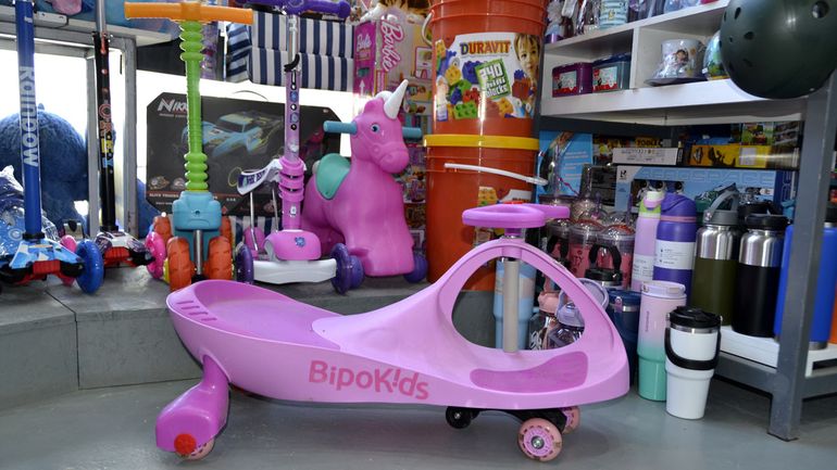 El consumo se divide entre juguetes de primera marca y sus genéricos.