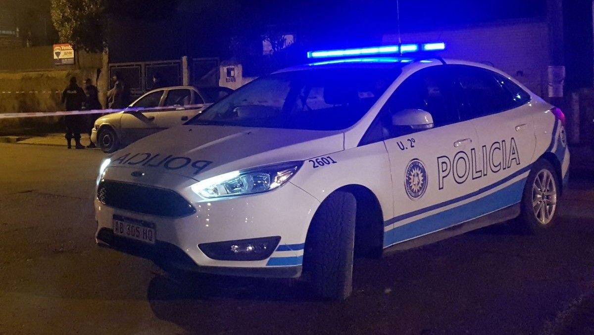El operativo se llevó a cabo en dos barrios con un hallazgo que amplió el foco de la causa. Foto: Archivo.