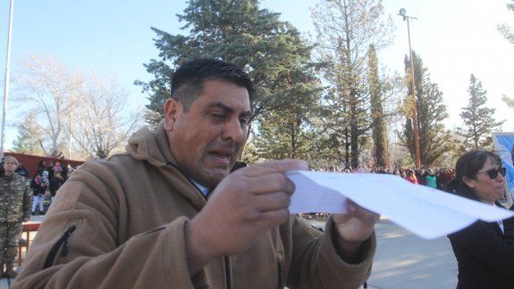 El conmovedor discurso del padre del soldado Córdoba: Lo mataron dentro de este cuartel