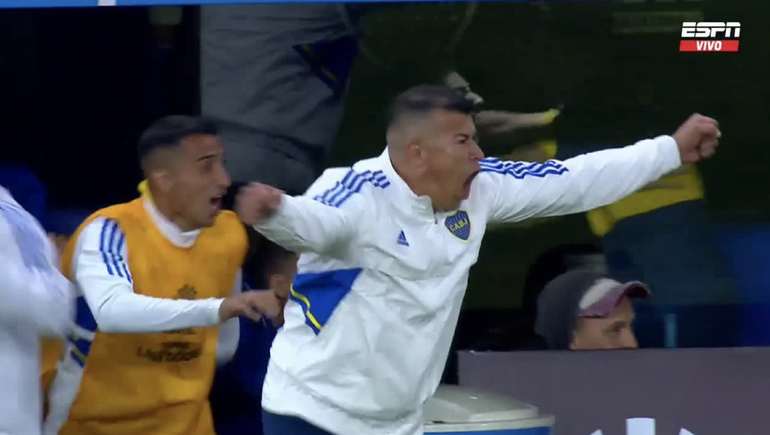 Almirón: los partidos de Copa son así, se ganó a lo Boca