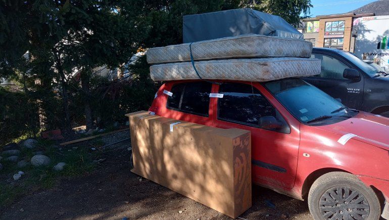 Robó de todo y lo cargó al auto: la Policía lo sorprendió