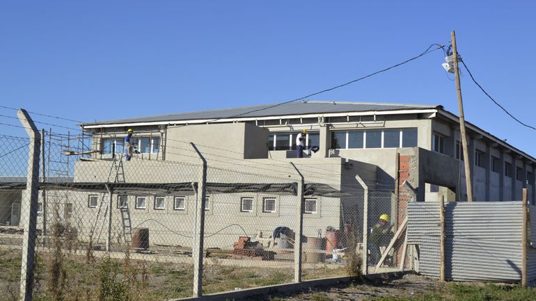 LM Cipolletti recorrió las inmediaciones y constató que se están efectuando trabajos dentro del establecimiento. LM Cipolletti recorrió las inmediaciones y constató que se están efectuando trabajos dentro del establecimiento.