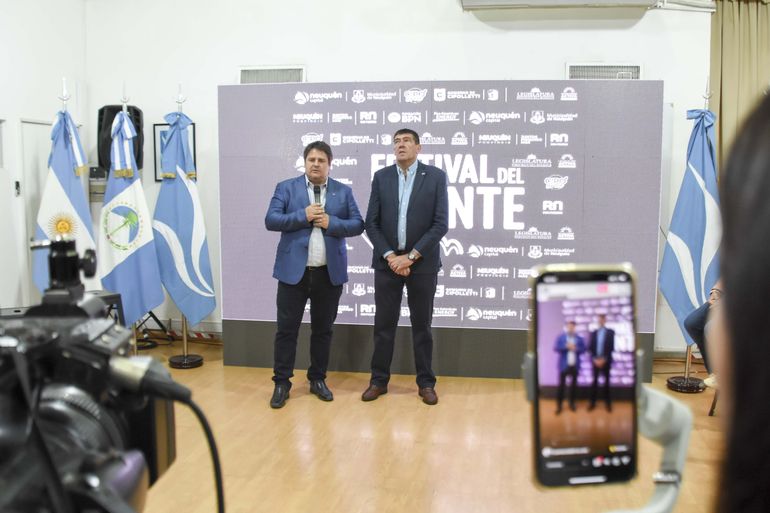 Di Tella y Gaido presentaron el festival por los 85 años del puente