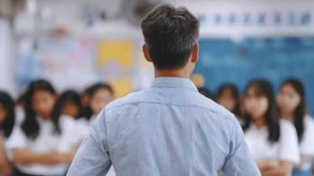 docente pidio licencia psiquiatrica por un ano y se fue a dar clases a otra provincia