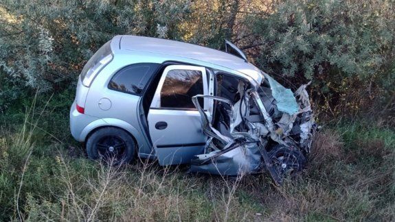 Ruta 151: realizó una maniobra peligrosa y chocó contra un camión