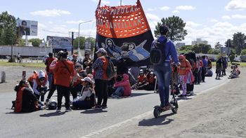 Organizaciones sociales anunciaron un corte de puentes para el martes. Organizaciones sociales anunciaron un corte de puentes para el martes.