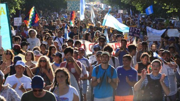 Mendoza: miles se movilizan contra la megaminería