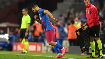 Sergio Agüero, apenas debutó en el Barcelona el último fin de semana,