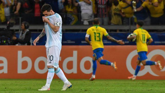 Brasil venció a la Argentina y la eliminó en semis 