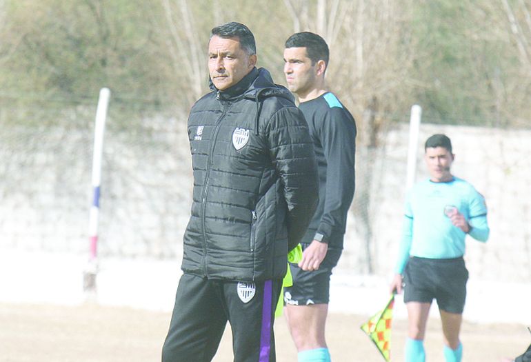 Medero no confirmó el equipo y se esperan cambios en todas las líneas.