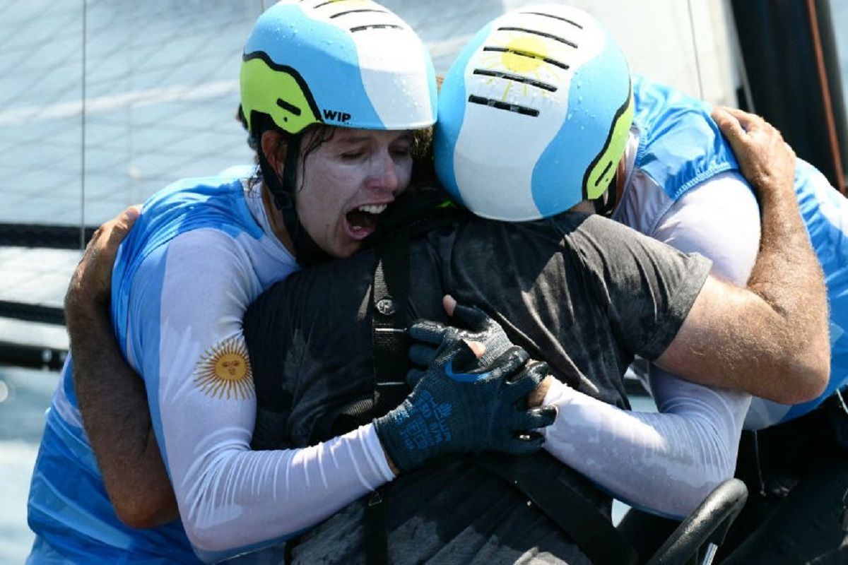 La emoción de Eugenia Bosco y Mateo Majdalani después de ganar la medalla de Plata