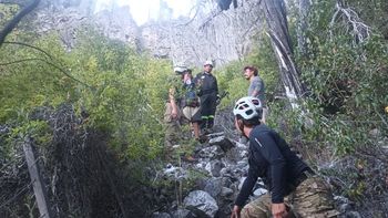 El rescate se dio al amanecer en el cerro Serrucho, en el paraje Los Repollos. Foto: Gentileza.