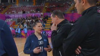 papelon: equipo argentino perdio un partido por no tener camisetas