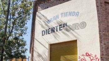 Del viejo Diente de Oro sólo queda la fachada y hay que cuidarla. Del viejo Diente de Oro sólo queda la fachada y hay que cuidarla.