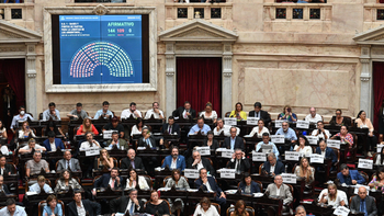 se levanto la sesion en diputados y la ley omnibus vuelve a comision