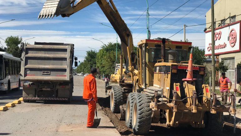 El Municipio anunció el reasfaltado final sobre calle Naciones Unidas tras la finalización de trabajos de cloaca.