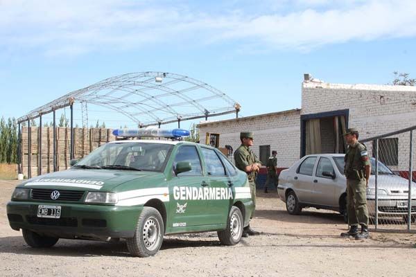 Por presunto lavado de dinero ordenan tres allanamientos en Allen