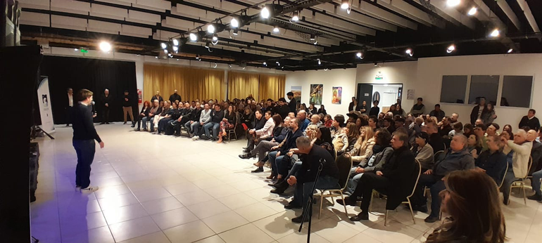 Buteler brindó un emotivo discurso.