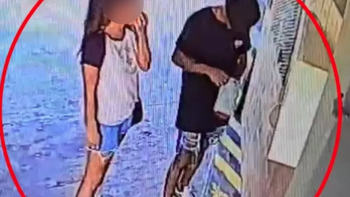 brutal femicidio: fue a un hotel alojamiento con su novia y la degollo en el bano