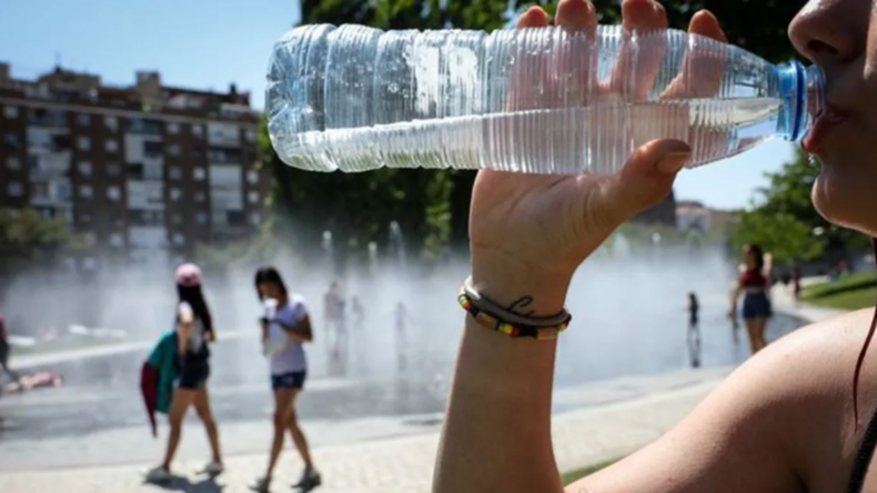 Según precisaron la&nbsp;fuerte circulación de viento del norte, combinada con la&nbsp;escasa nubosidad, favorece un&nbsp;incremento térmico significativo.