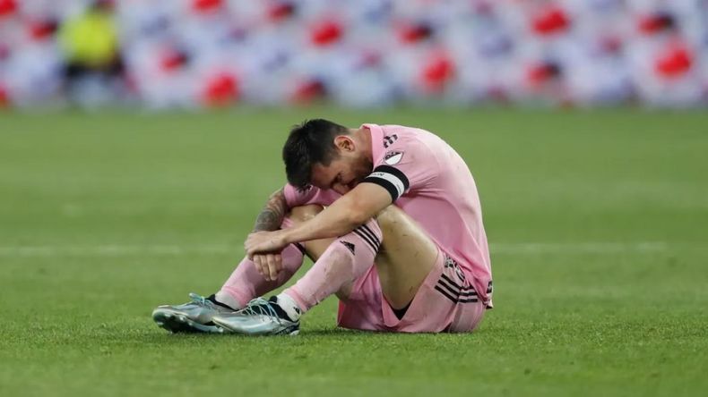 Messi se pierde el segundo partido consecutivo y comienza a ser duda en la Selección Argentina.