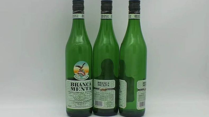 ¡No las tires! Tener botellas vacías de Fernet en casa puede valer oro: mirá por qué