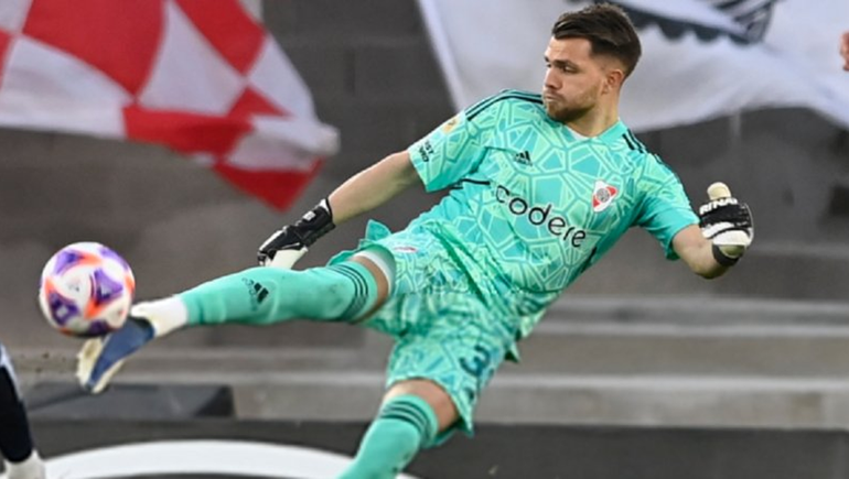 ¡Qué lujo! El cipoleño Centurión, entrenó con los arqueros de La Scaloneta