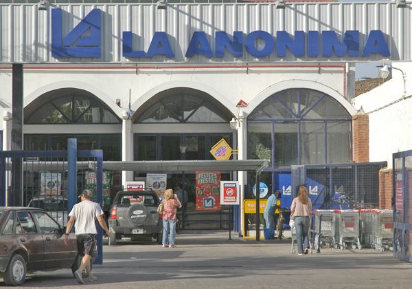Supermercados cerrarán a las 14