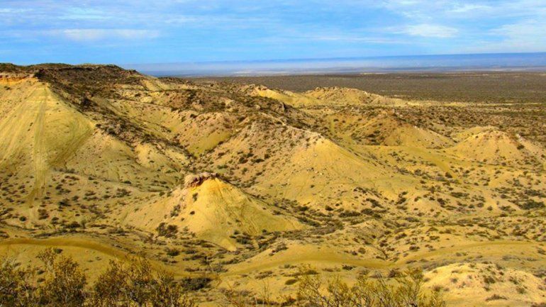 El cerro Azul y su entorno están en riesgo por el progreso humano.