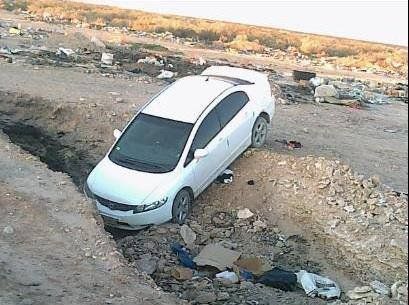 El Honda Cívic apareció abandonado en Casimiro Gómez