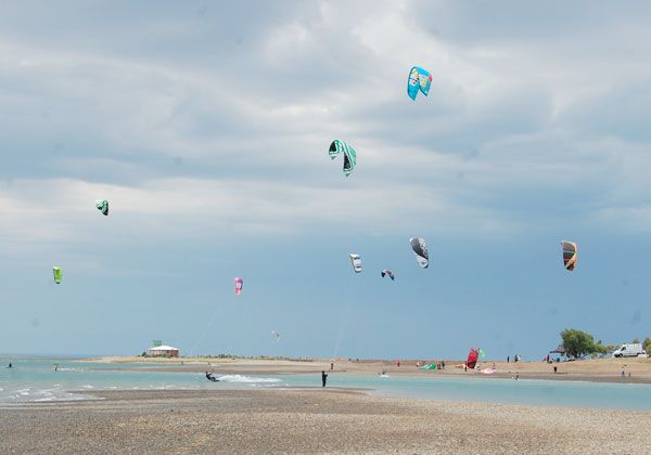 El kitesurf cautivó la costa rionegrina