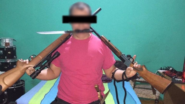 Amenazó a sus compañeros y le secuestraron un arsenal de armas: Los voy a matar a todos