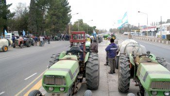 los chacareros del alto valle protestaran en la rotonda contra el tarifazo