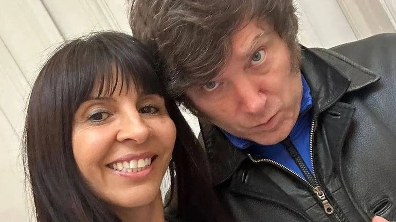 Lorena Villaverde junto a Javier Milei.