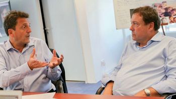 sergio massa llega a cipolletti para un multitudinario acto de campana