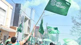 ATE Río Negro pide pagos al 100% en las fiestas de fin de año. | LMCipolletti.com ATE Río Negro pide pagos al 100% en las fiestas de fin de año.