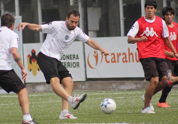 Alecha, el único cambio en Cipolletti