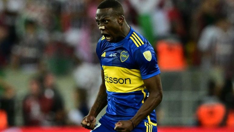 La foto viral de Advincula a horas que Boca juegue por el campeonato local