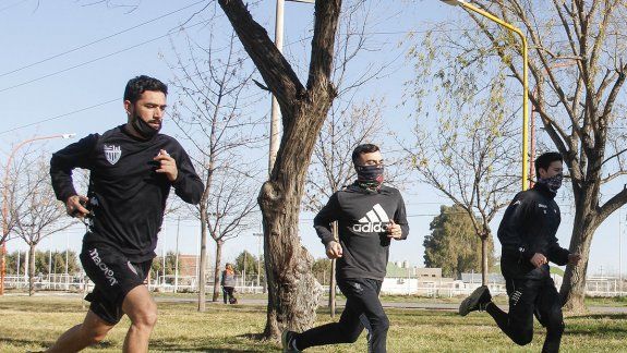 Los clubes del Federal A pueden volver a entrenar