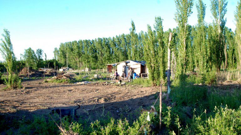 Referentes del asentamiento Cascada dicen que suman unas 300 familias. Para la comuna