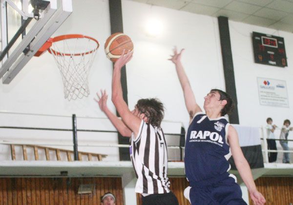 Básquet del Asociativo en receso