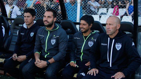 Alecha, el técnico interino que logró mantener a Cipo en la categoría.